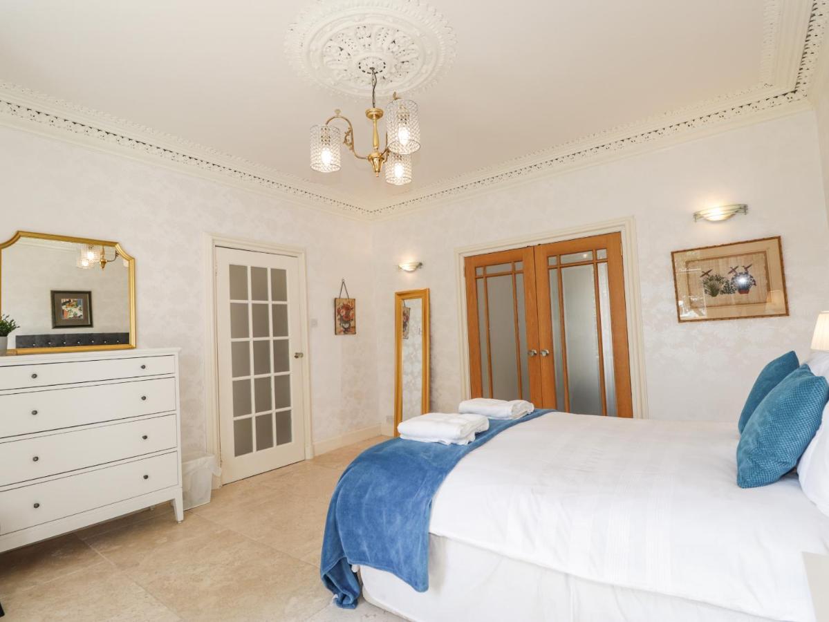 Mary Ann Villa Inverness Extérieur photo